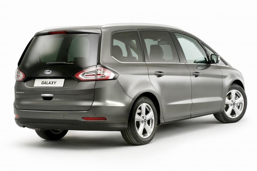  Ford Galaxy 2015 года  (фото 12 из 19)